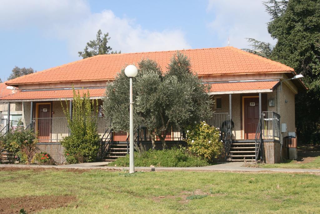Ein Zivan Village Resort Bilik gambar
